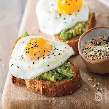 Avokado tost 2